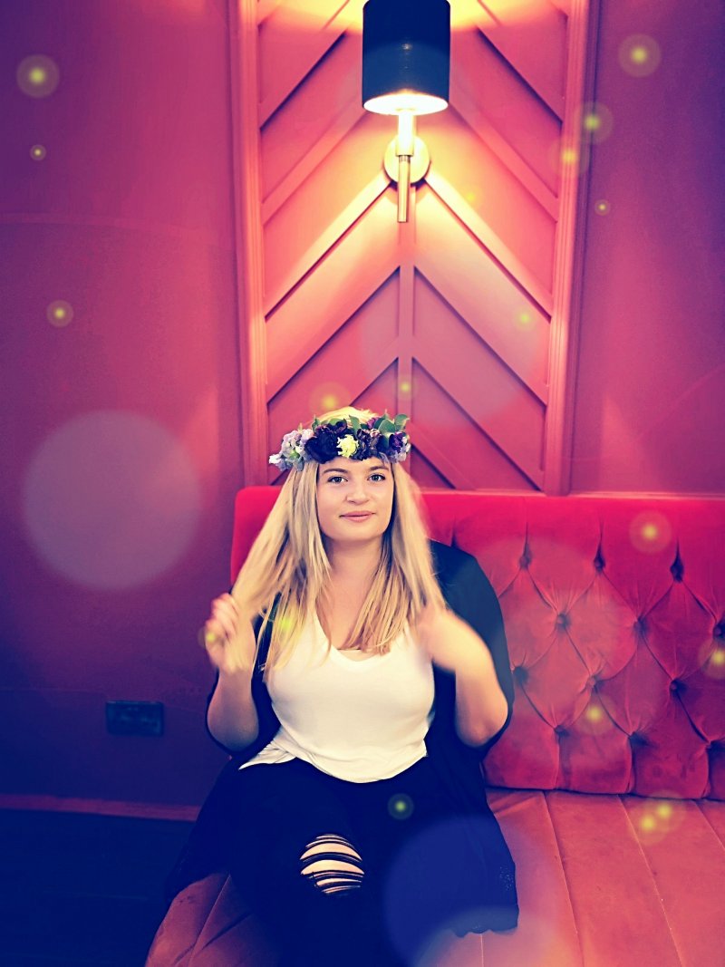 Afternoon Tea With The Huawei P20 Pro Twilight