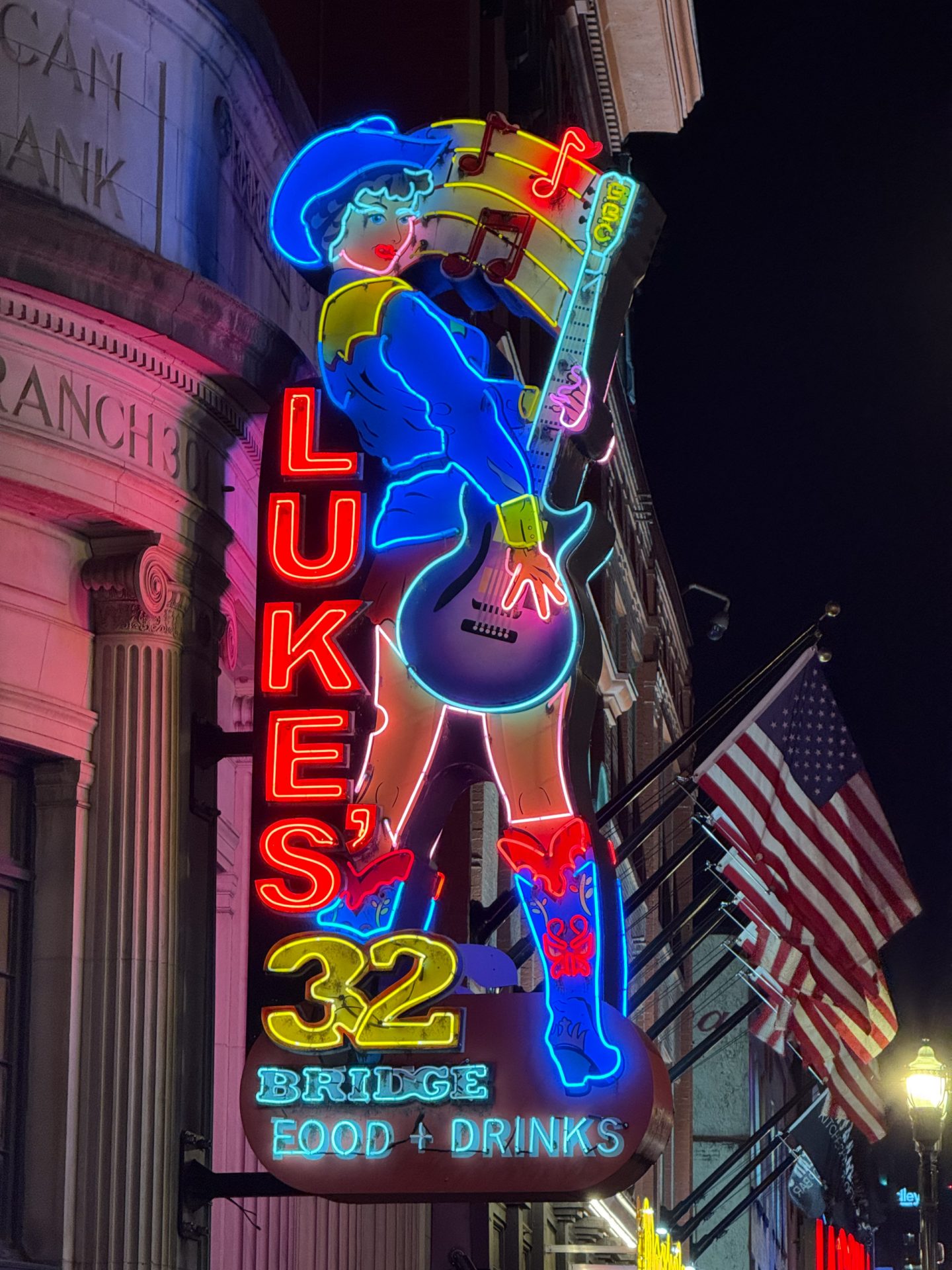 Deep South Road Trip itinerary Nashville honky tonk highway